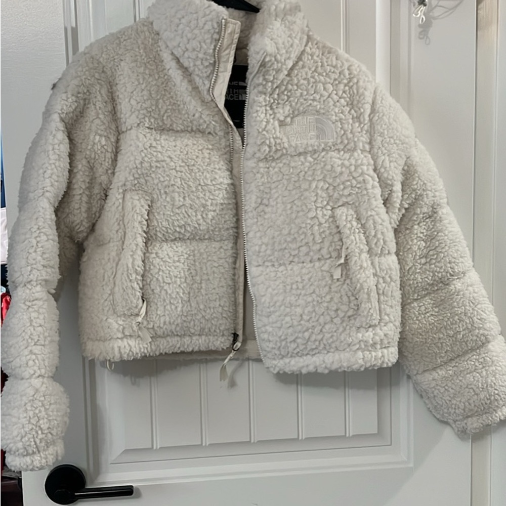 The North Face women’s ' Cream Sherpa Puffer Jacket